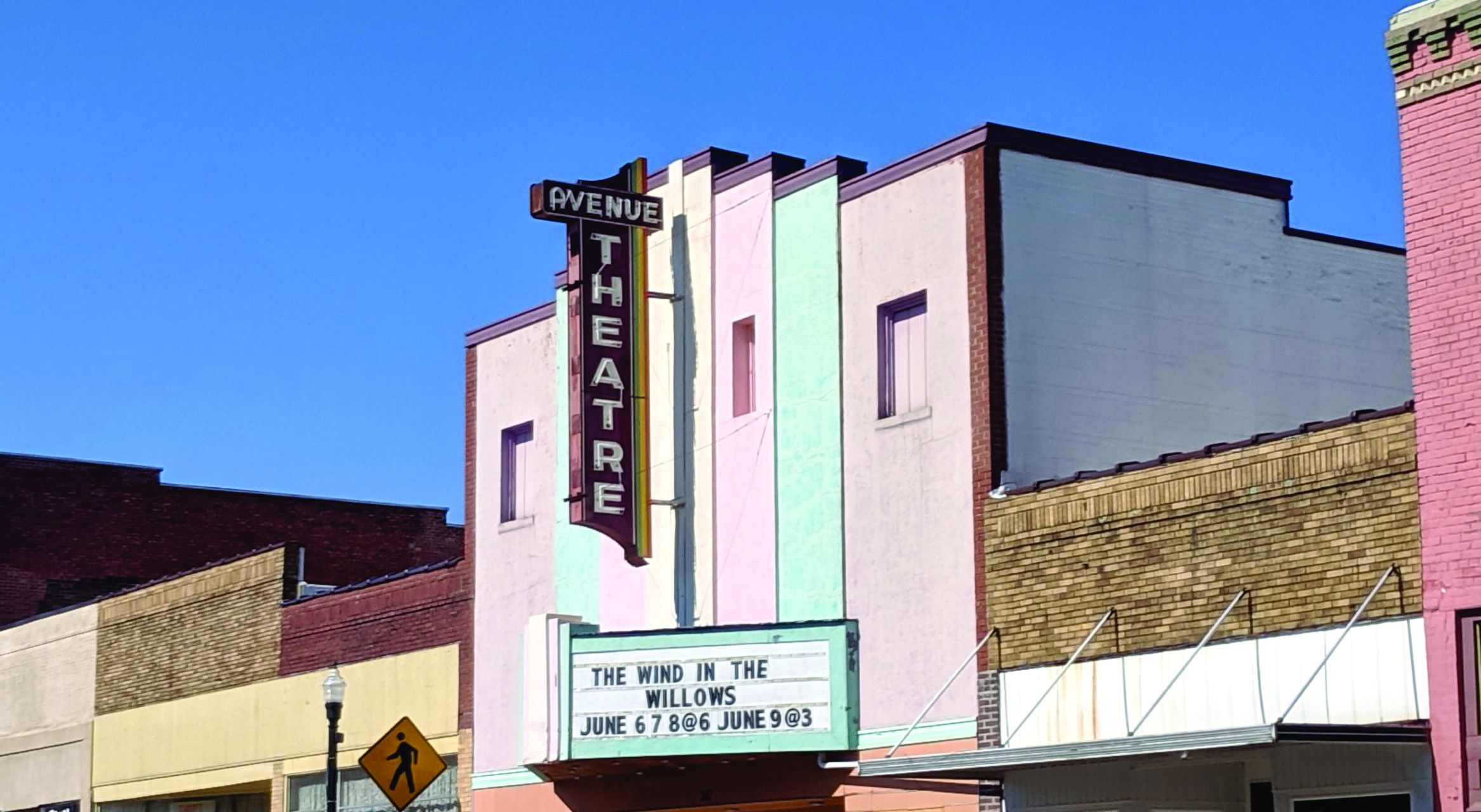 The Avenue Theatre, The Avenue Theatre West Plains Missouri, West Plains Missouri